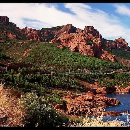 Cap Esterel Agay Raphael Vue Coeur Du Site Piscine Golf 4 Personnes Chez Magali Apartmán *