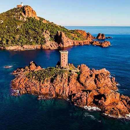 Cap Esterel Agay Raphael Vue Coeur Du Site Piscine Golf 4 Personnes Chez Magali Lägenhet